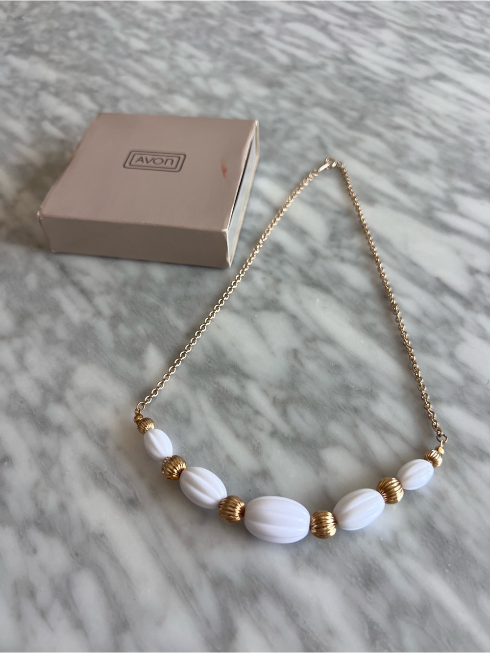 Vintage Avon White Bead & Gold Chain Necklace